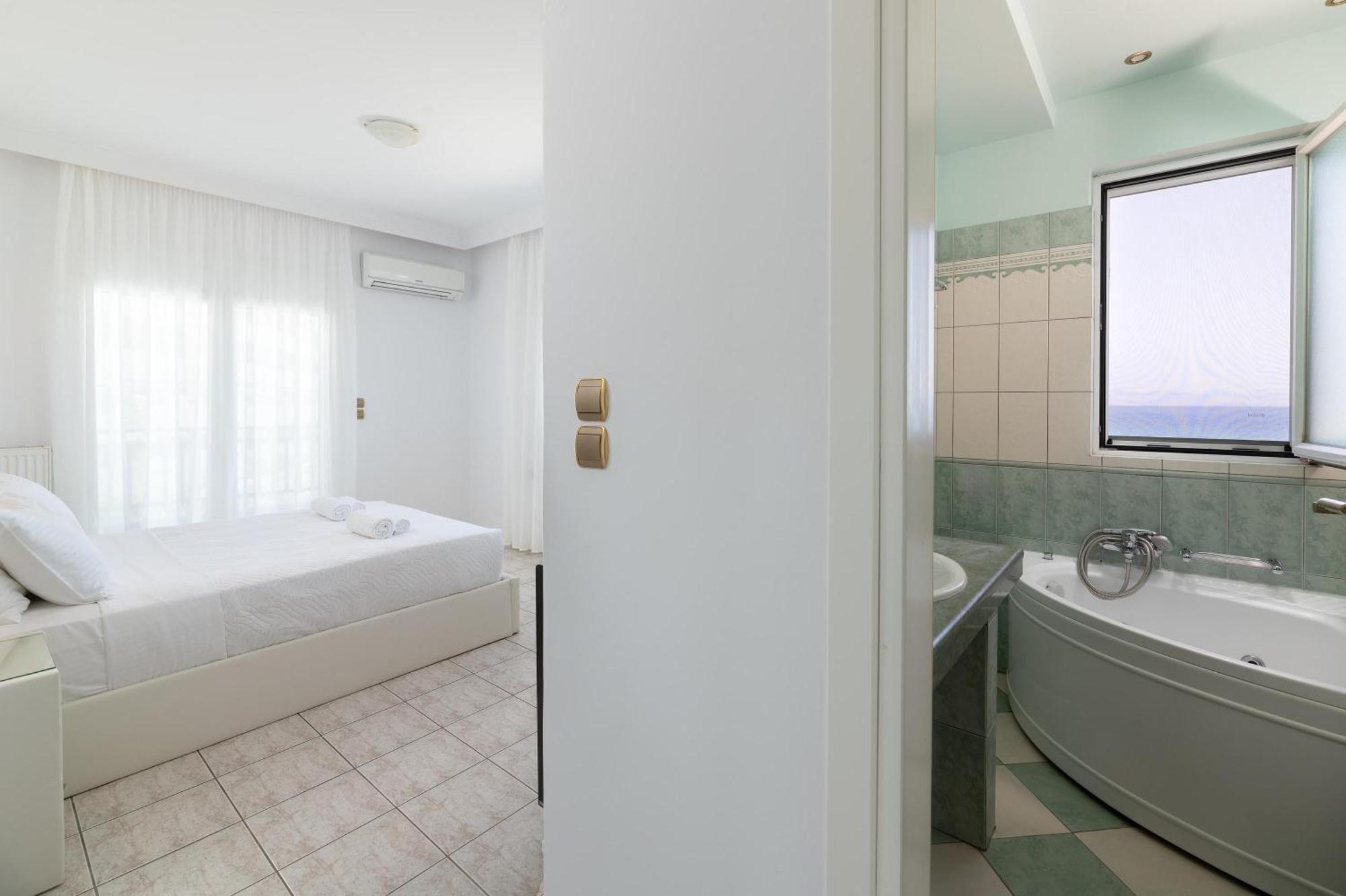 White&Blue Luxury Suites Ιαλυσός Ρόδος Εξωτερικό φωτογραφία
