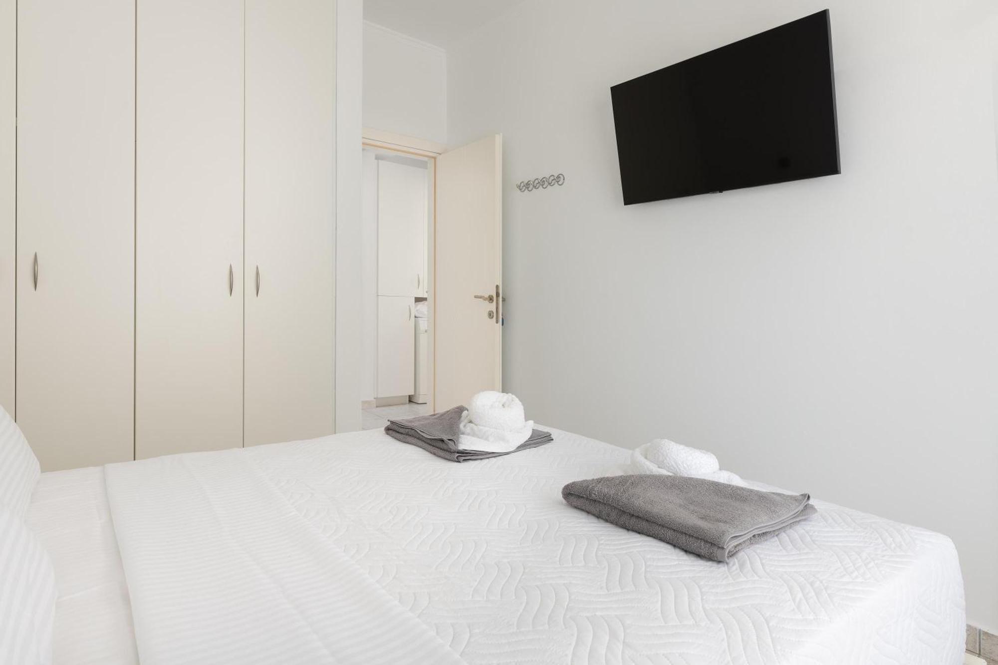 White&Blue Luxury Suites Ιαλυσός Ρόδος Εξωτερικό φωτογραφία