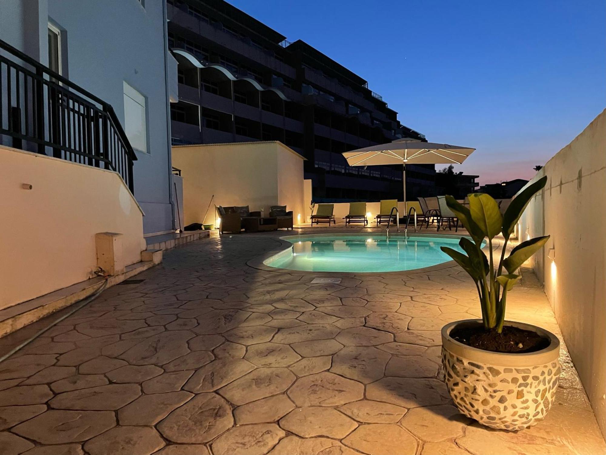 White&Blue Luxury Suites Ιαλυσός Ρόδος Εξωτερικό φωτογραφία