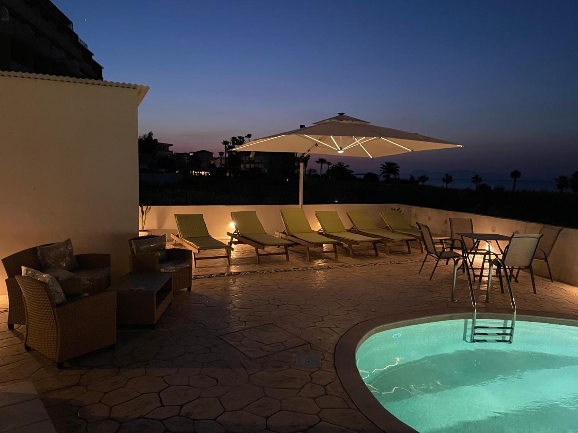 White&Blue Luxury Suites Ιαλυσός Ρόδος Εξωτερικό φωτογραφία