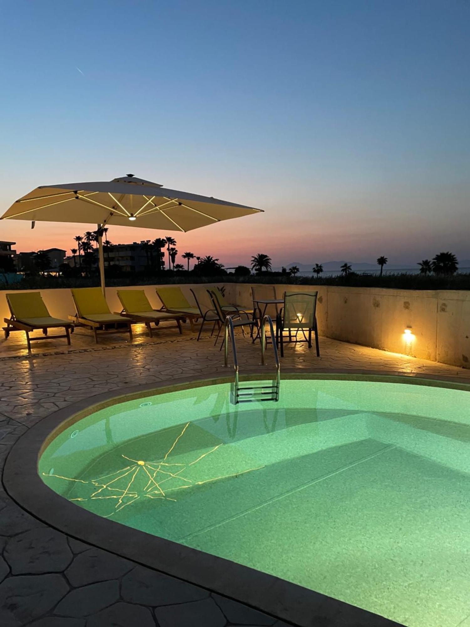 White&Blue Luxury Suites Ιαλυσός Ρόδος Εξωτερικό φωτογραφία